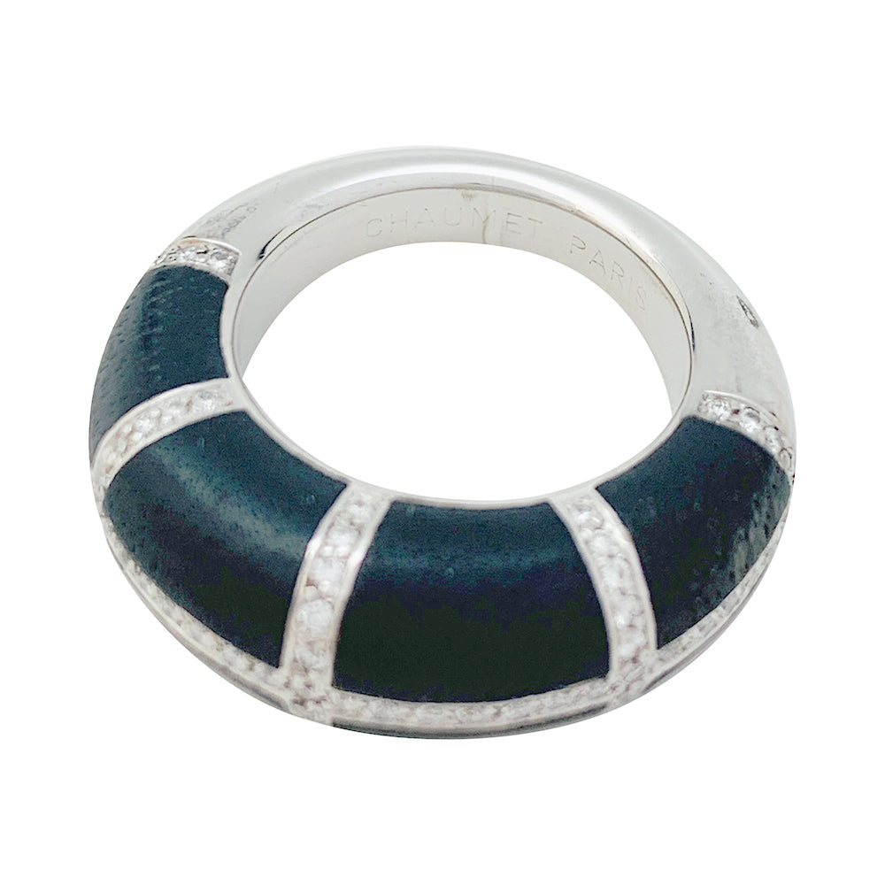 Chaumet ring, "Anneau" model, white gold, diamonds and ebony.