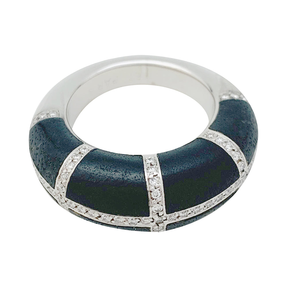 Chaumet ring, "Anneau" model, white gold, diamonds and ebony.