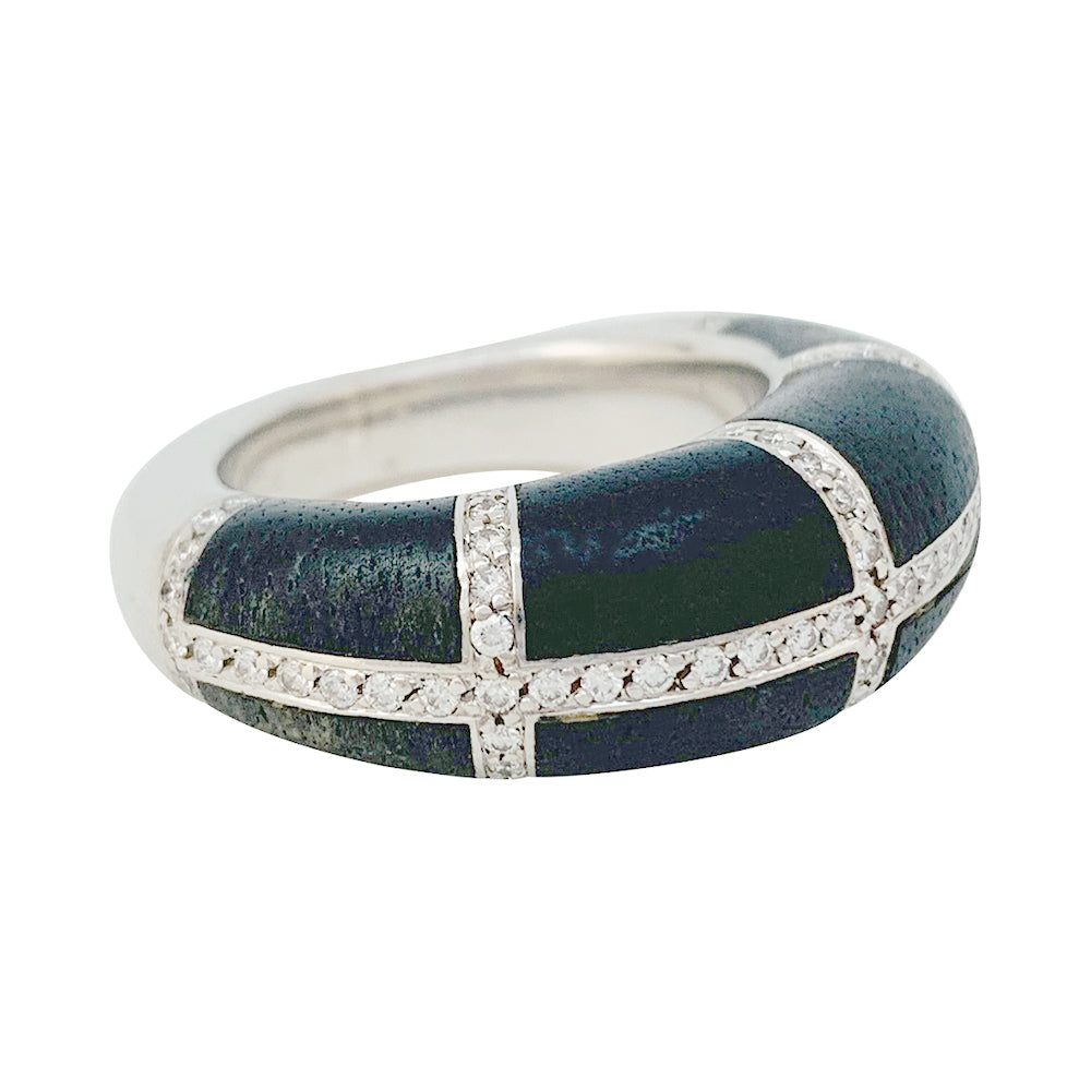 Chaumet ring, "Anneau" model, white gold, diamonds and ebony.