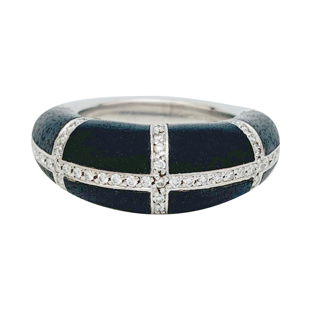 Chaumet ring, "Anneau" model, white gold, diamonds and ebony.