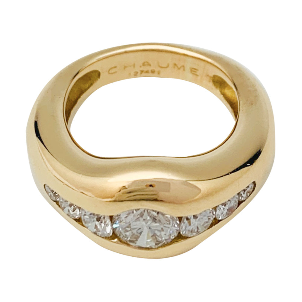 Chaumet "Mélanie" bangle ring, yellow gold and diamonds.