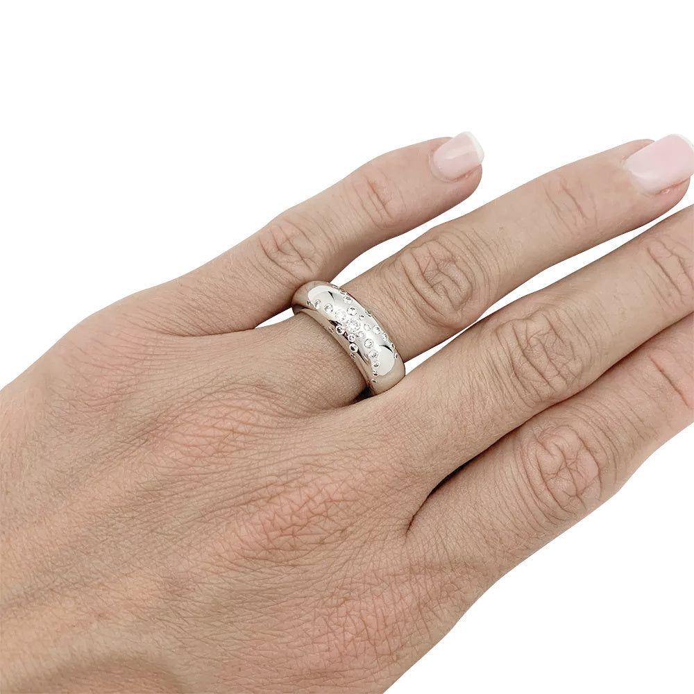 Chaumet ring, "Feux d'Artifices Ring", white gold, diamonds.