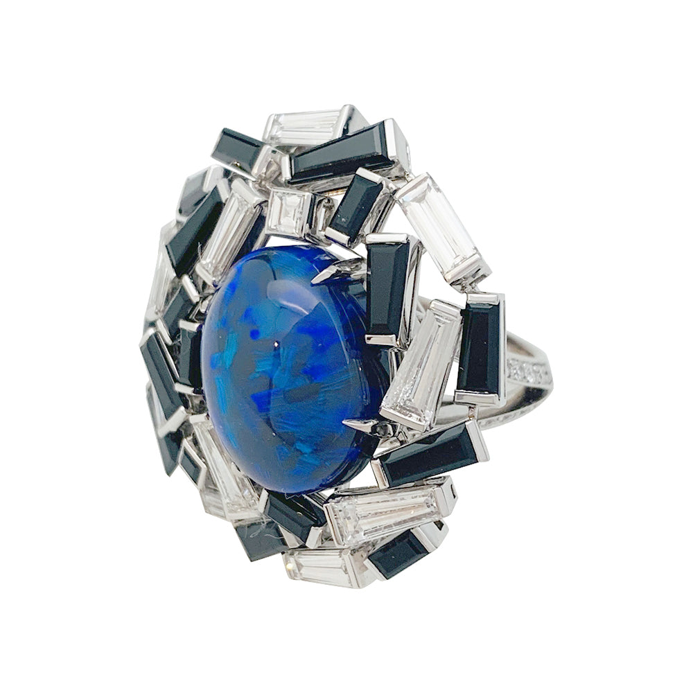 Chaumet "Le Grand Frisson" ring in white gold, fire opal, diamonds and onyx.
