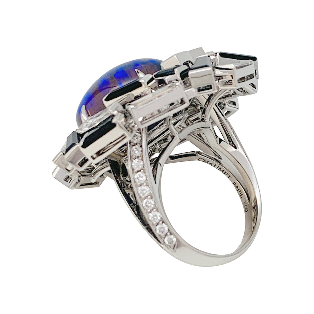 Chaumet "Le Grand Frisson" ring in white gold, fire opal, diamonds and onyx.
