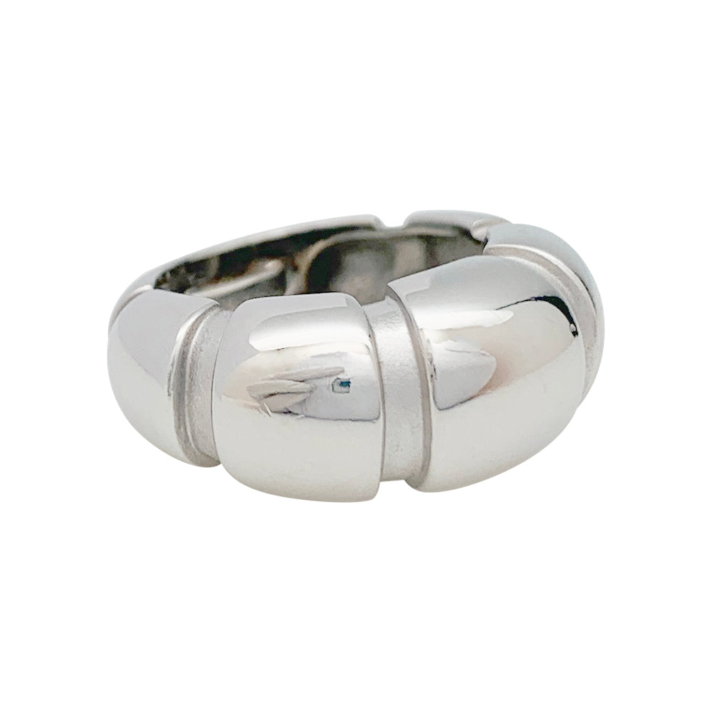 Bague Mauboussin, "Nadja", or blanc.