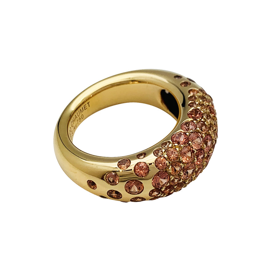 Chaumet "Caviar" model ring in yellow gold, orange sapphires.