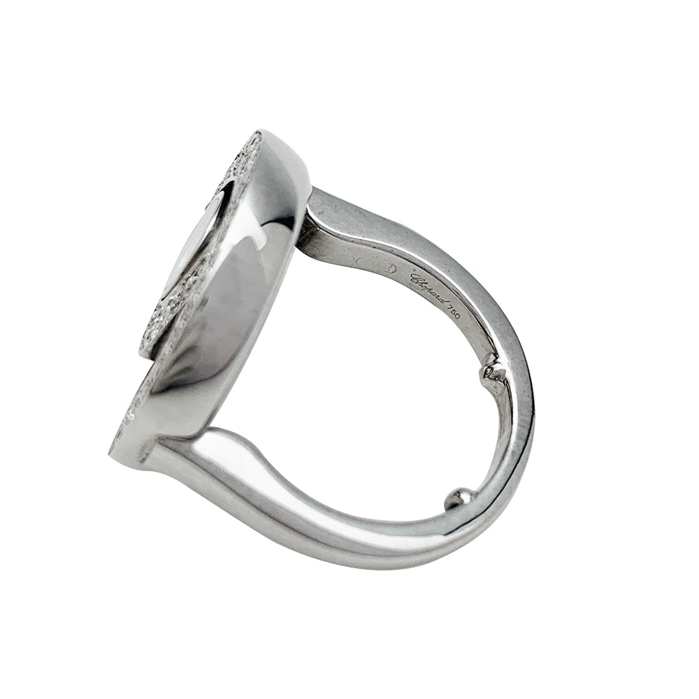 Bague Chopard "Happy Diamonds" en or blanc et diamants.