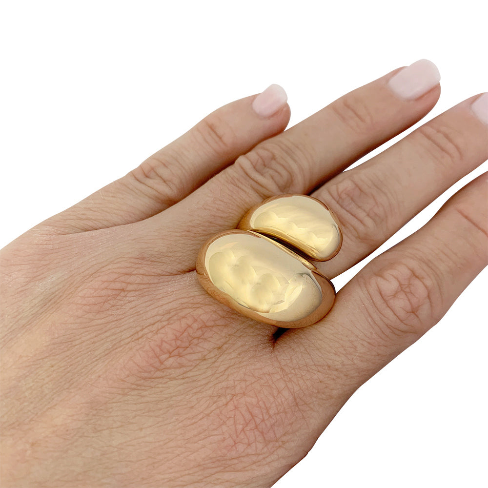 De Grisogono "Sensuale" ring in yellow gold.