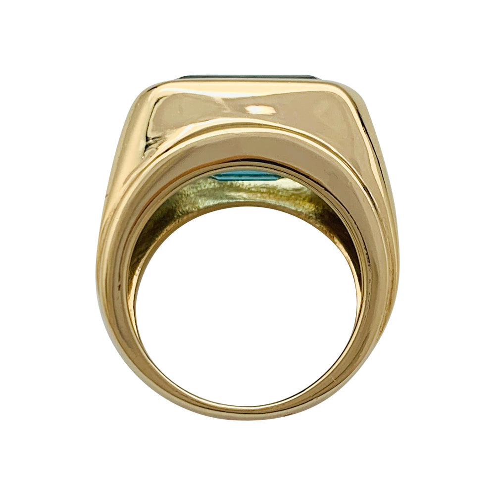 Fred ring in yellow gold and blue topaz.