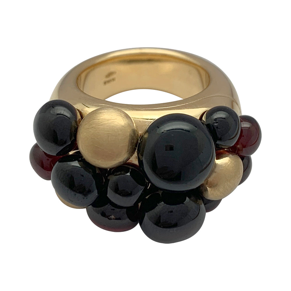 Pomellato ring, "Mora", yellow gold, garnets.