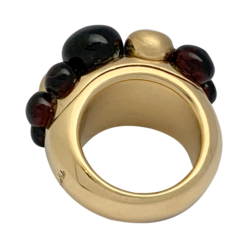 Pomellato ring, "Mora", yellow gold, garnets.
