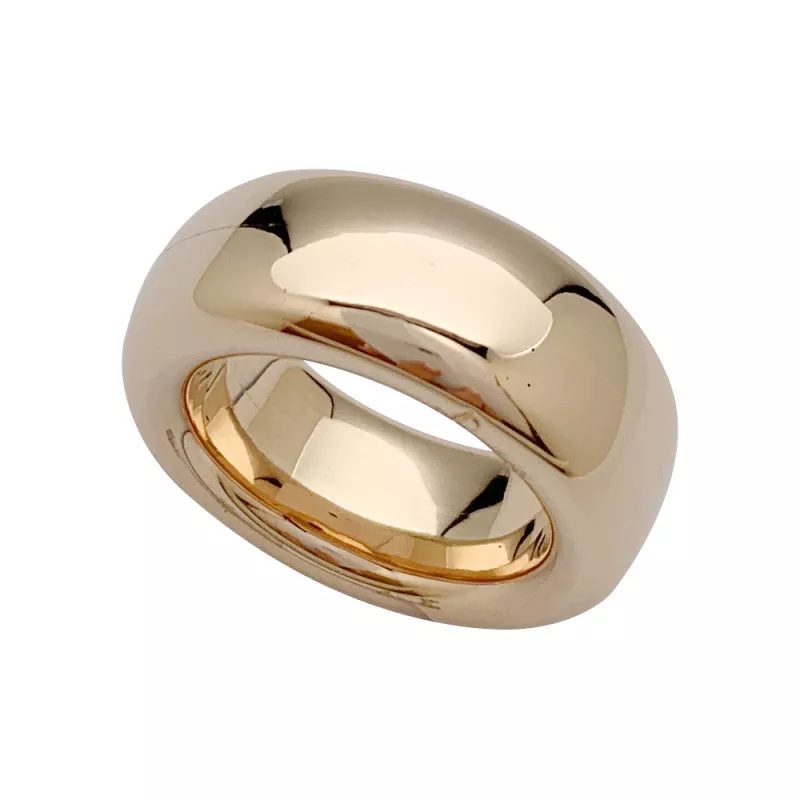 Pomellato Iconica ring, rose gold bangle.