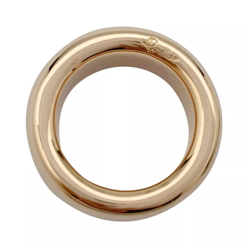 Pomellato Iconica ring, rose gold bangle.