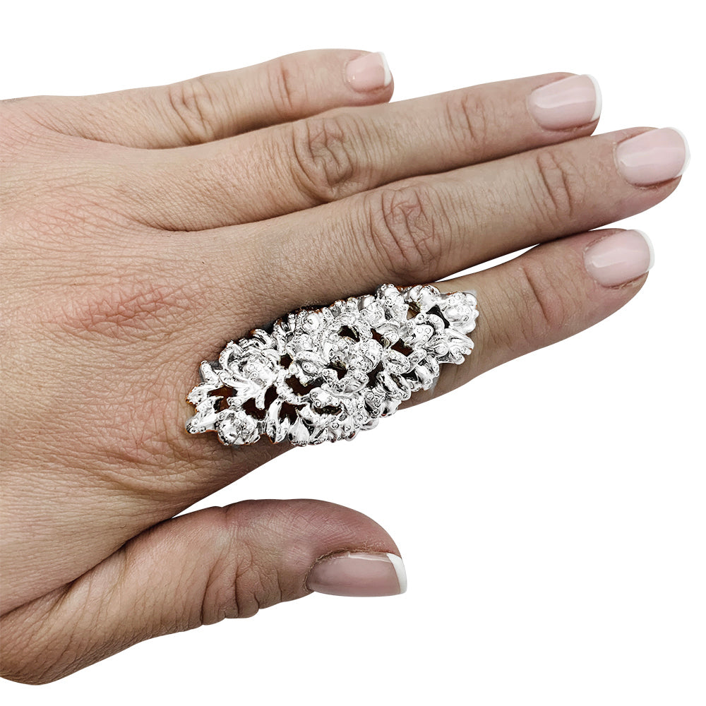 Repossi "Nérée" ring in white gold and diamonds.