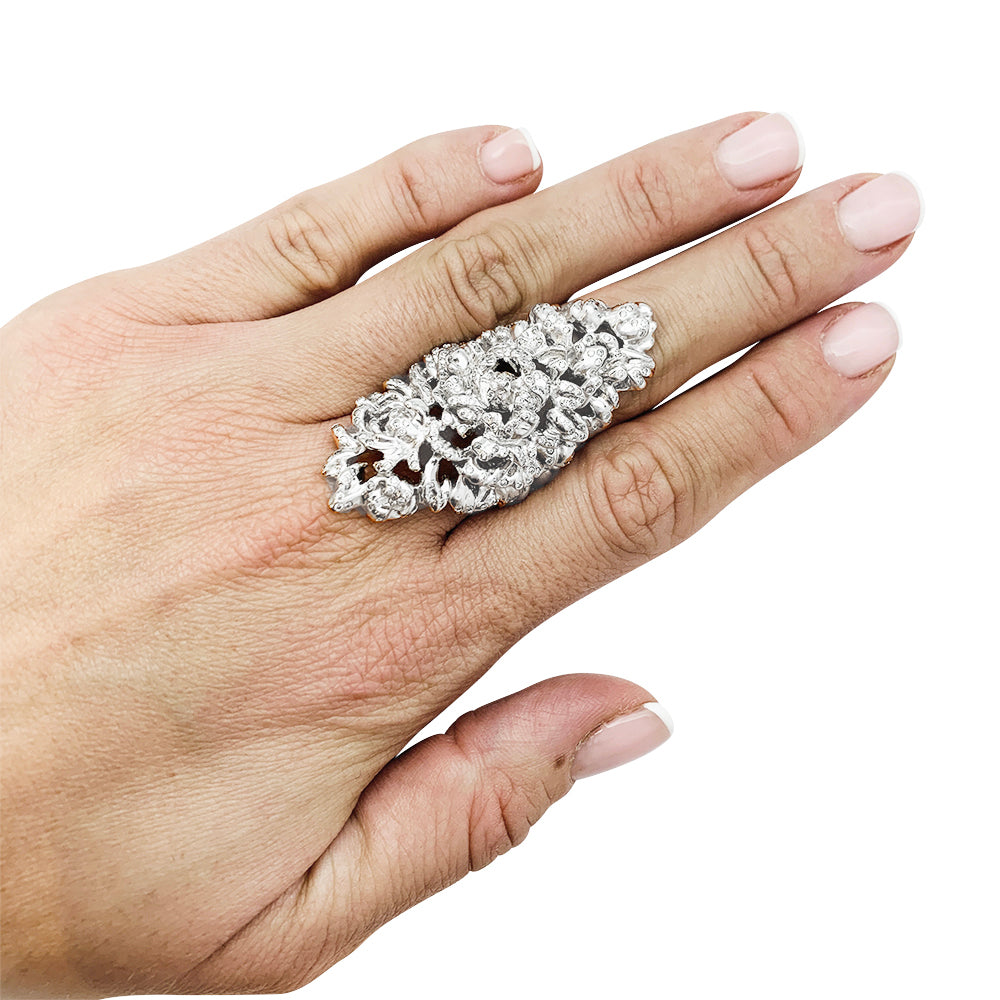 Repossi "Nérée" ring in white gold and diamonds.