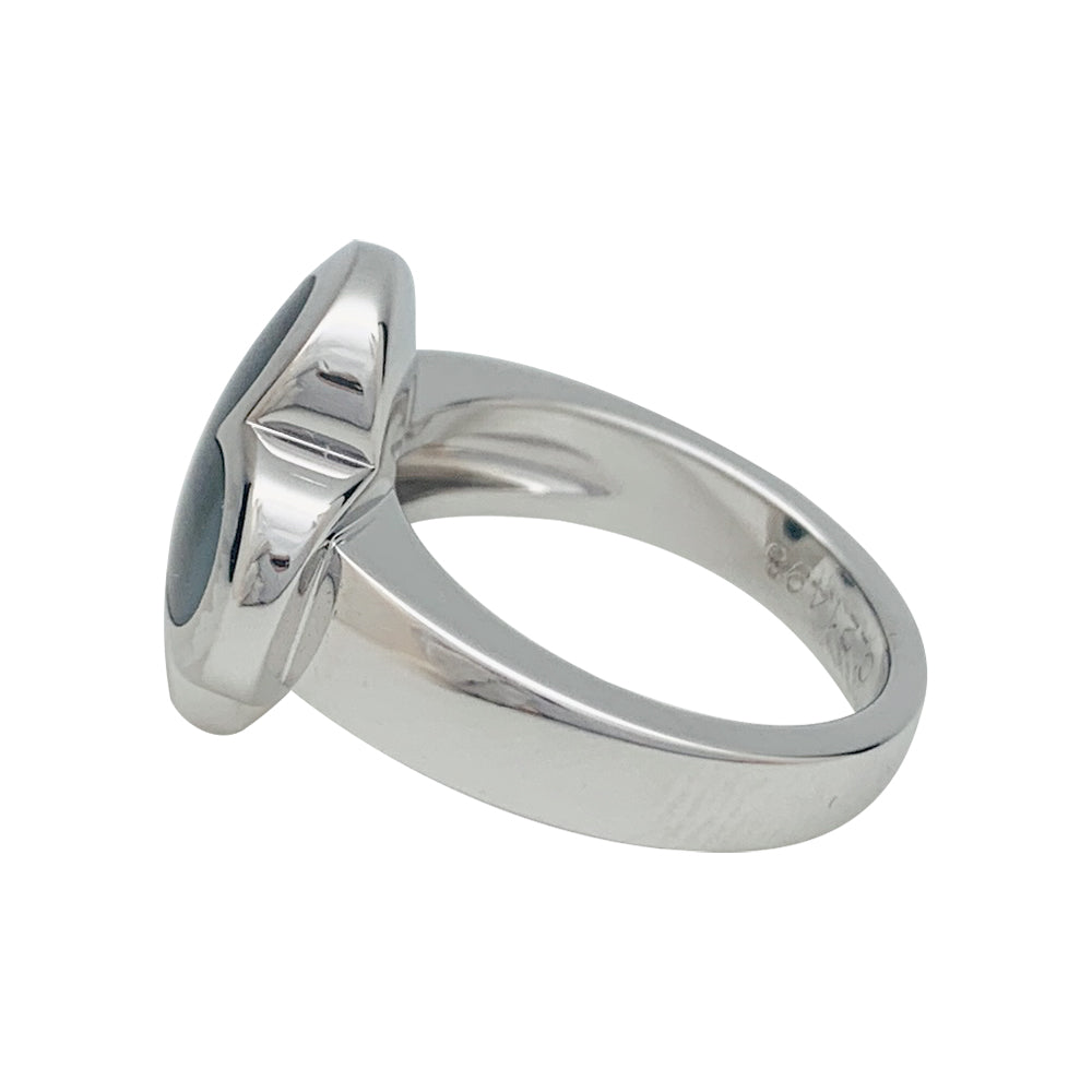 Van Cleef & Arpels "Pure Alhambra" model ring in white gold, gray mother-of-pearl.