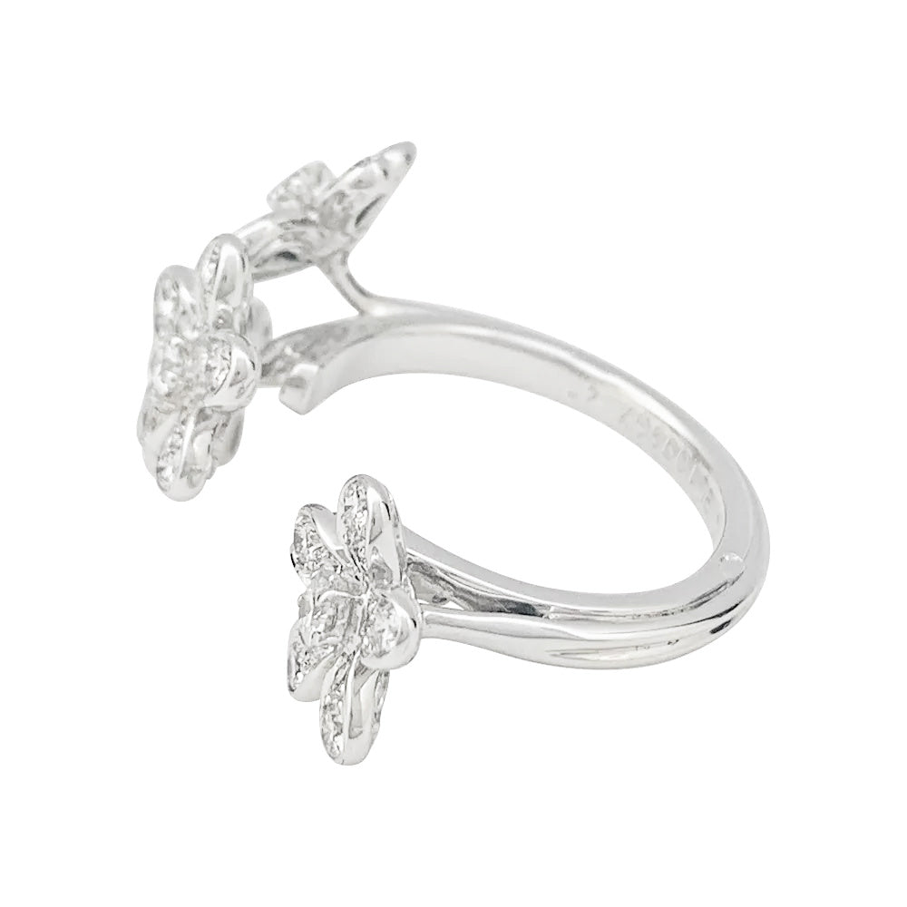 Van Cleef & Arpels ring, "Socrates", white gold and diamonds.
