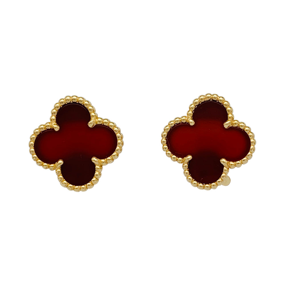 Boucles d'oreilles Van Cleef & Arpels modèle "Vintage Alhambra" en or jaune, cornaline.
