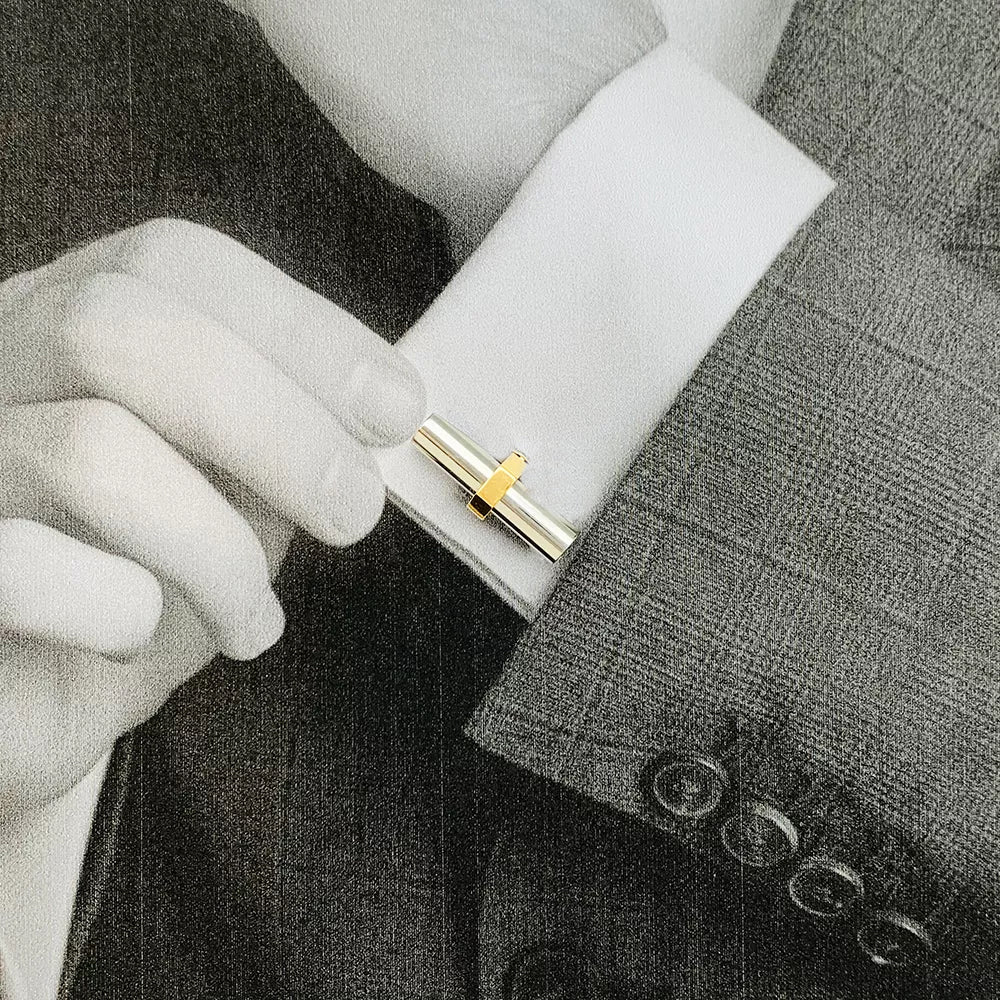 Cartier cufflinks in yellow gold, steel, onyx and aventurine.