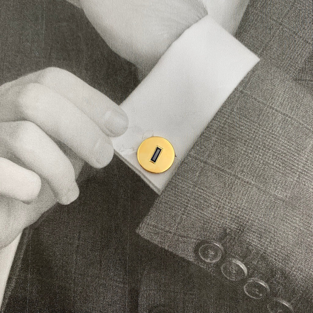 Cartier cufflinks in yellow gold, sapphires.