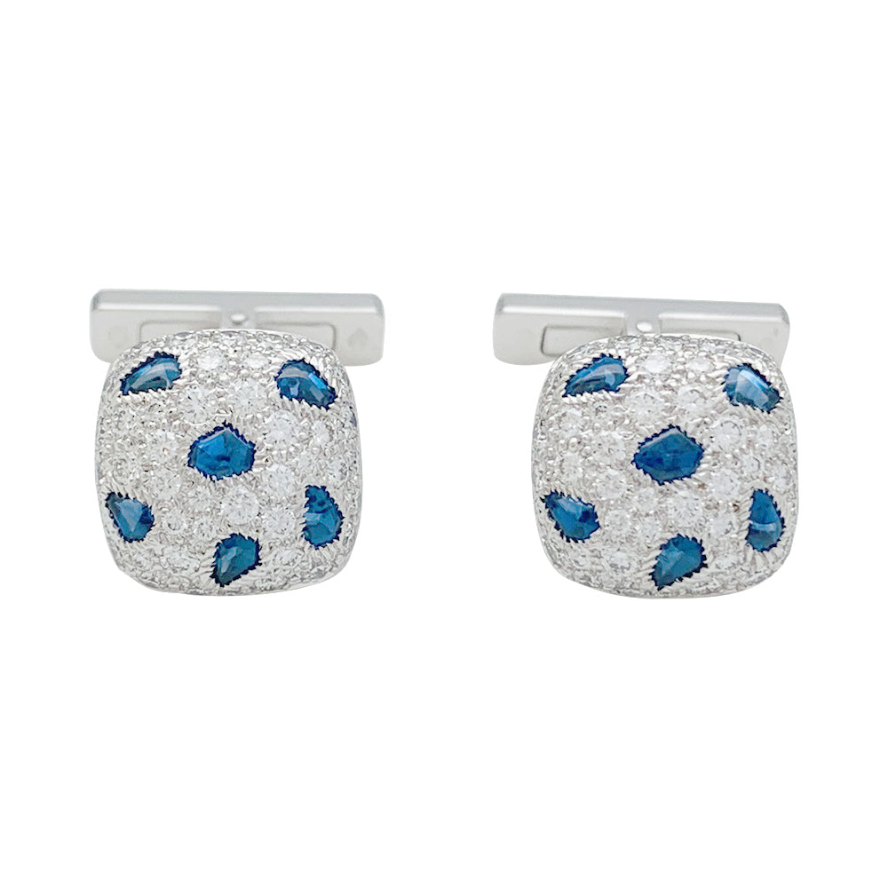 Boutons de manchette Cartier "Panthère" or blanc et diamants.