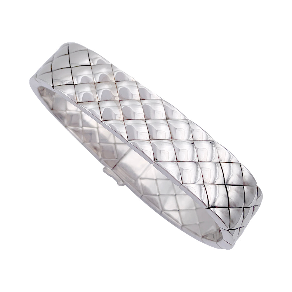 Bracelet Chanel, "Matelassé", or blanc.