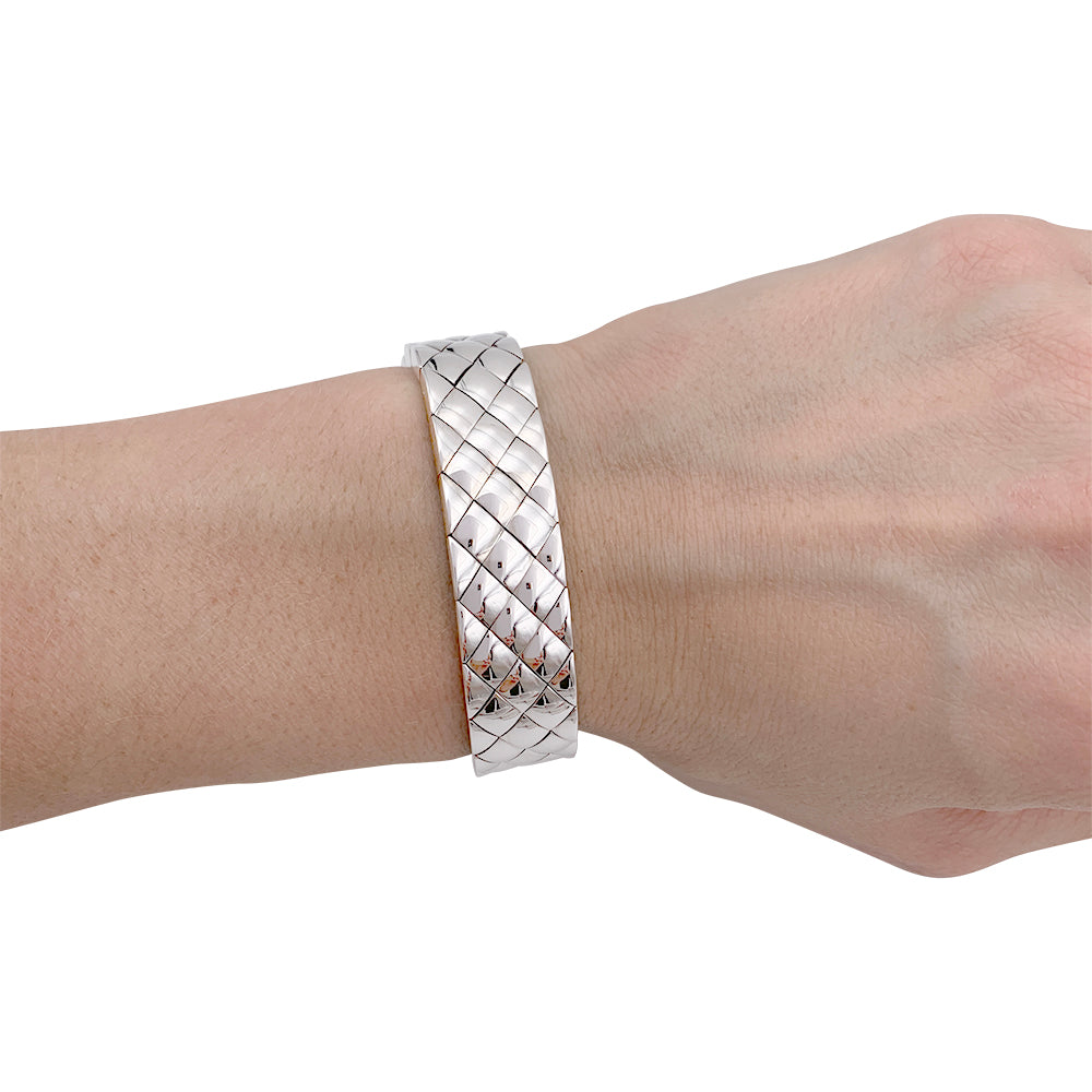 Chanel bracelet, "Quilted", white gold.