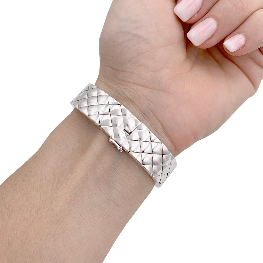 Chanel bracelet, "Quilted", white gold.