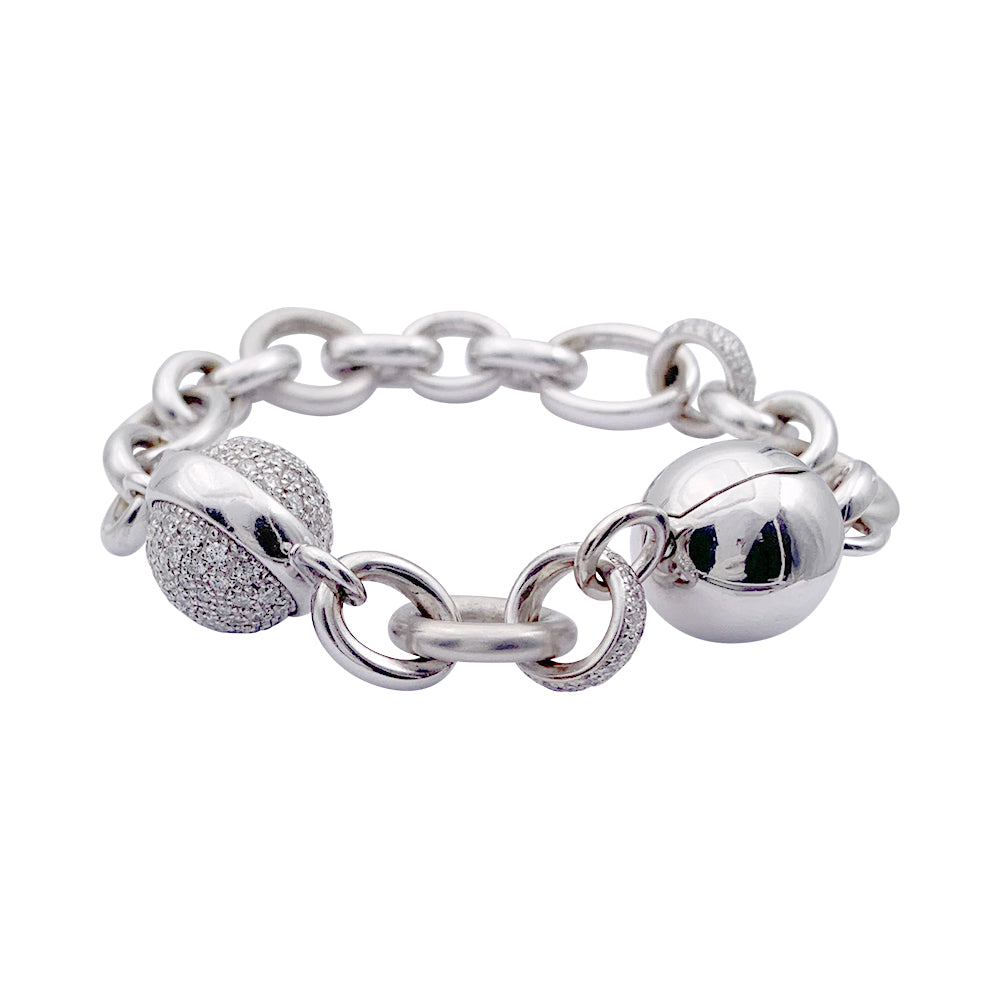 Pomellato bracelet in white gold, diamonds.