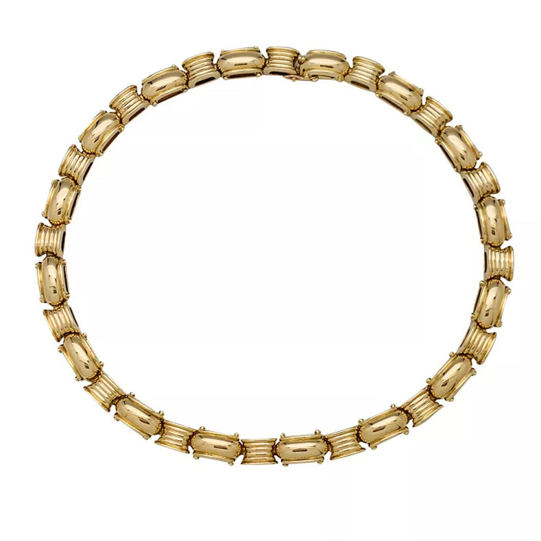 Collier Boucheron en or jaune.