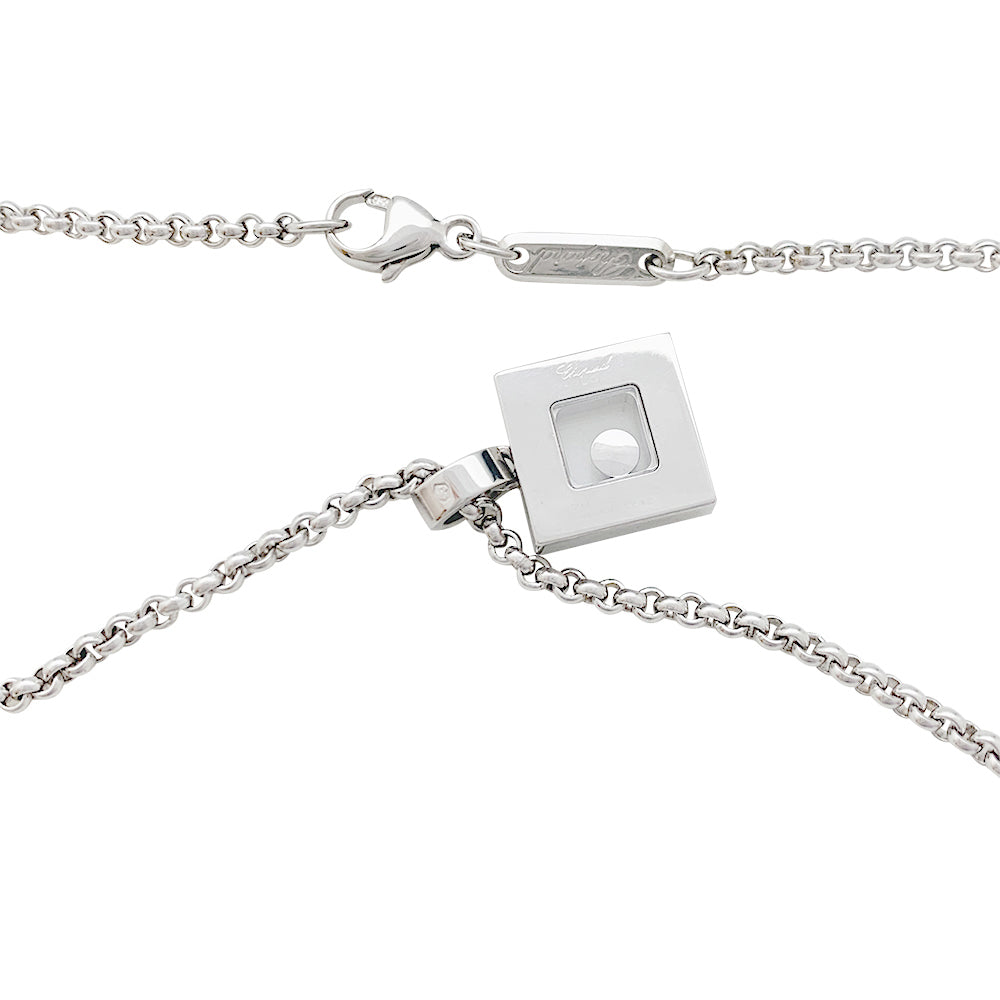 Chopard "Happy Diamonds" necklace in white gold and diamonds.