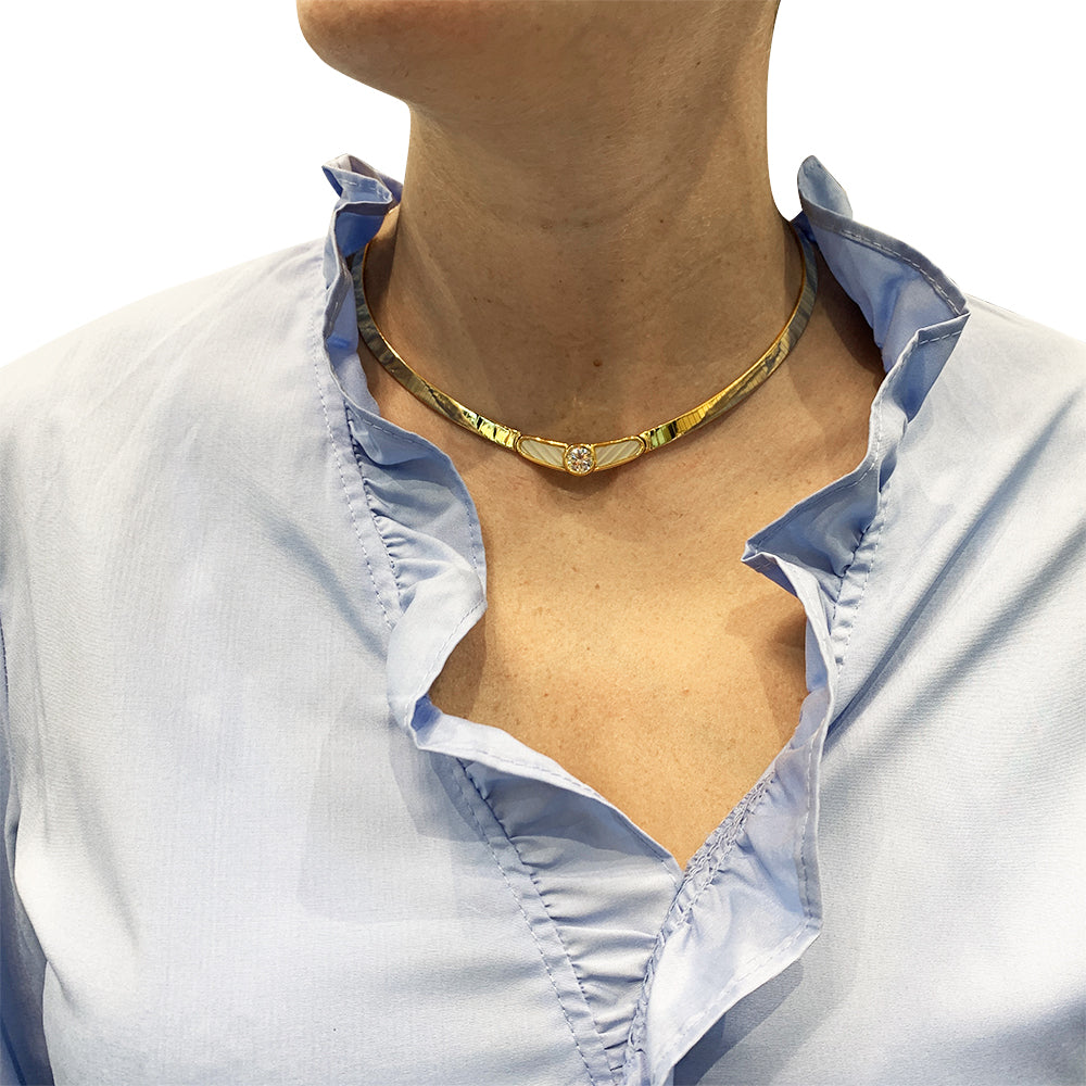 Iconic Mauboussin Necklace, "Nadia" Collection, gold, mother-of-pearl, and 1.42 carat central diamond.