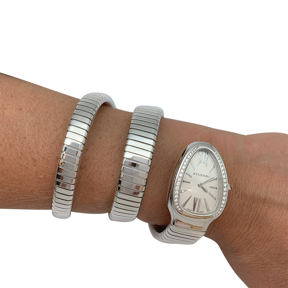 Montre Bulgari Serpenti en acier, diamants.
