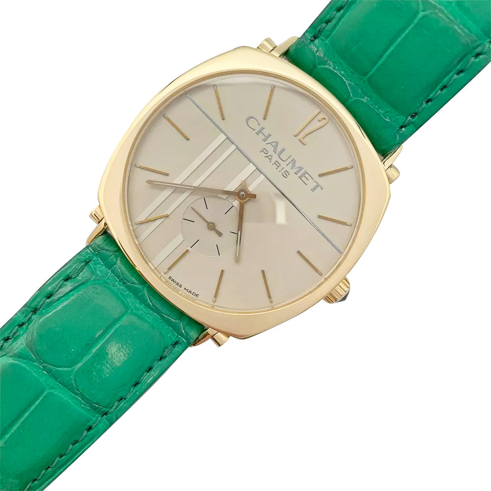 Chaumet watch, "Dandy" in yellow gold on leather.