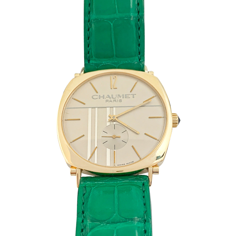 Chaumet watch, "Dandy" in yellow gold on leather.