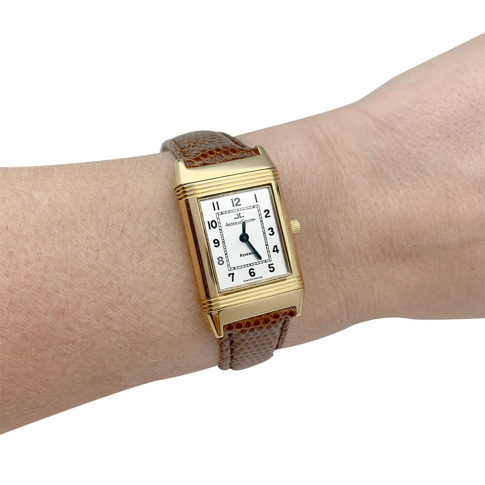 Montre Jaeger-Lecoultre, "Reverso", or jaune et cuir.