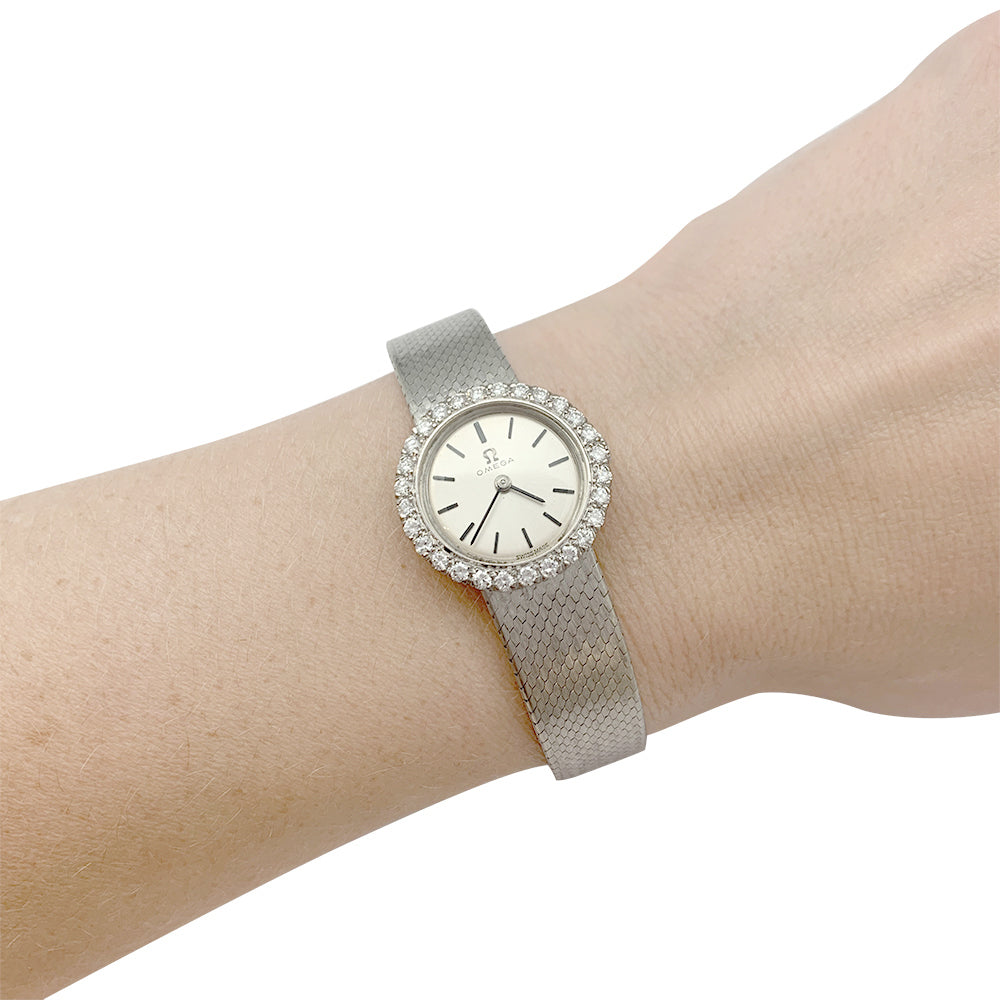 Omega watch in white gold and diamonds.