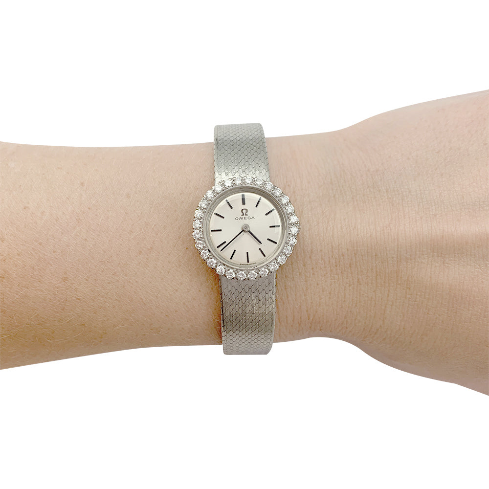 Omega watch in white gold and diamonds.