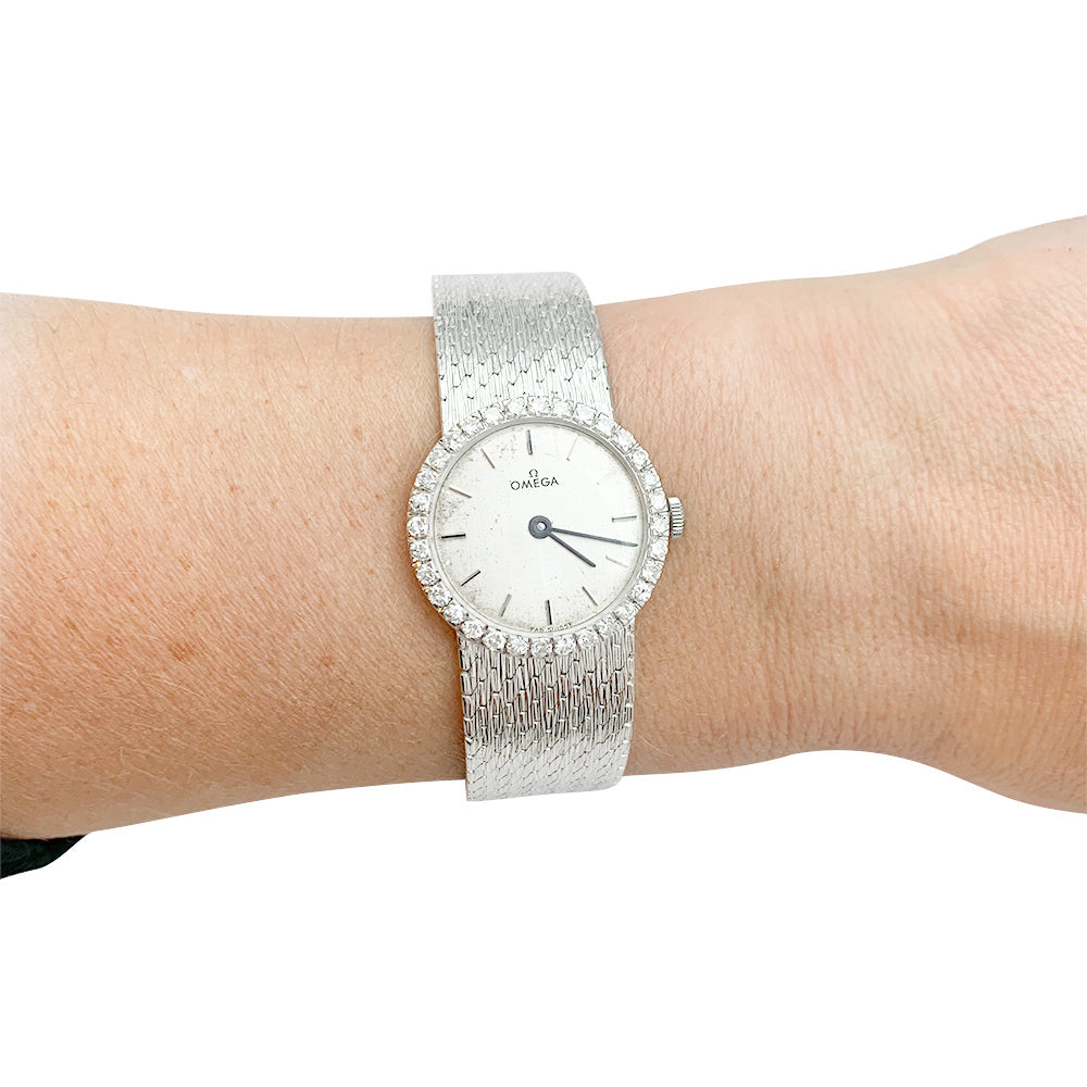 Omega watch in white gold and diamonds.