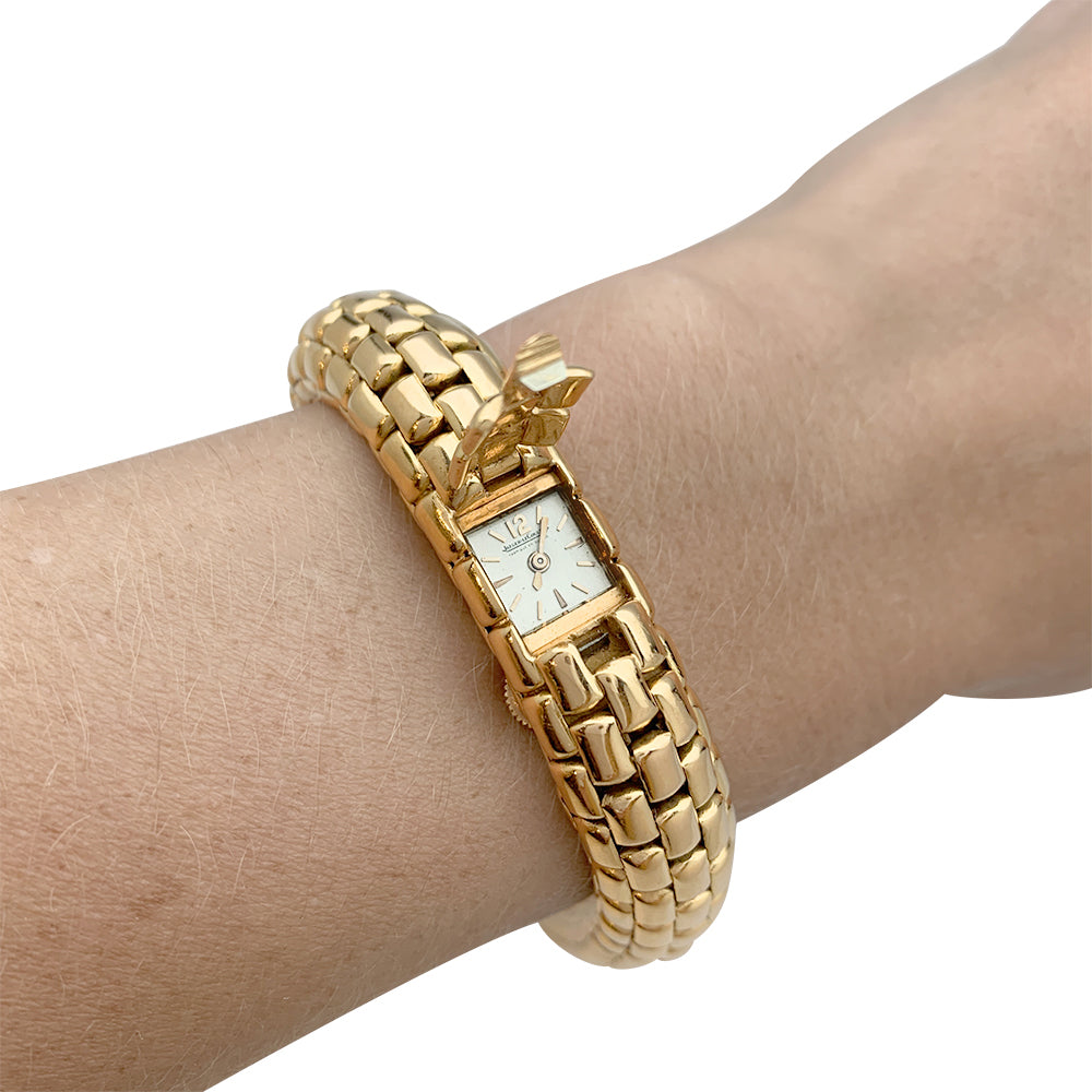 Montre secrète Jaeger Lecoultre en or rose.