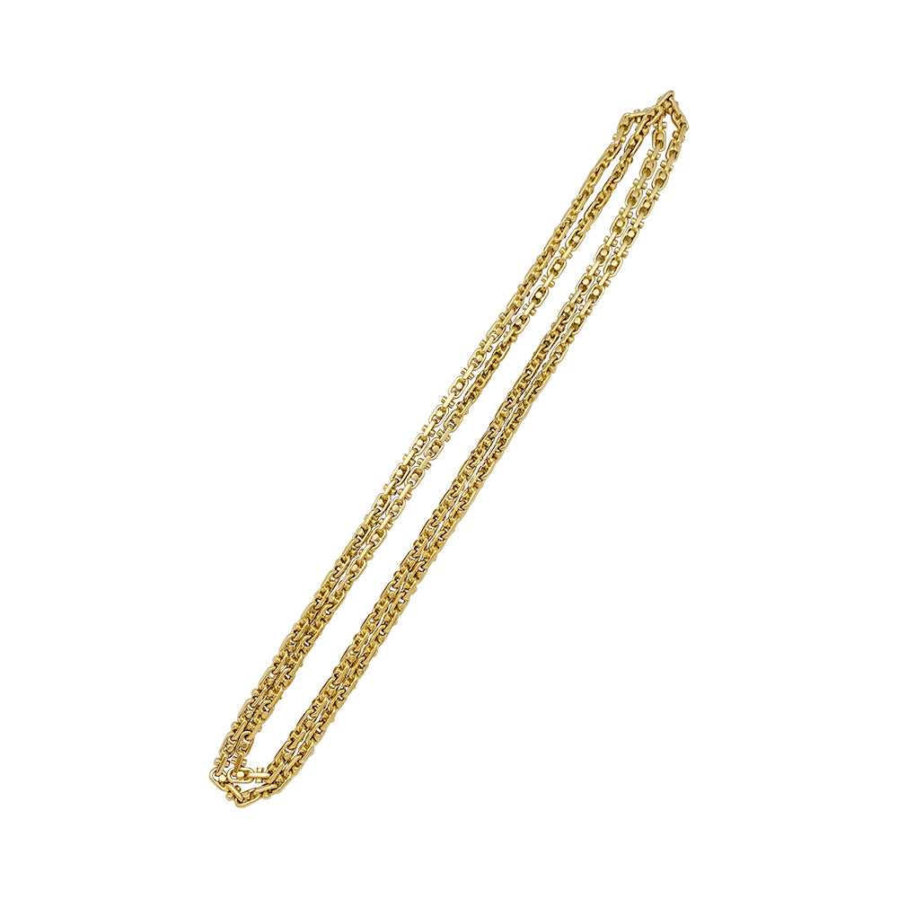 Chaumet yellow gold necklace.