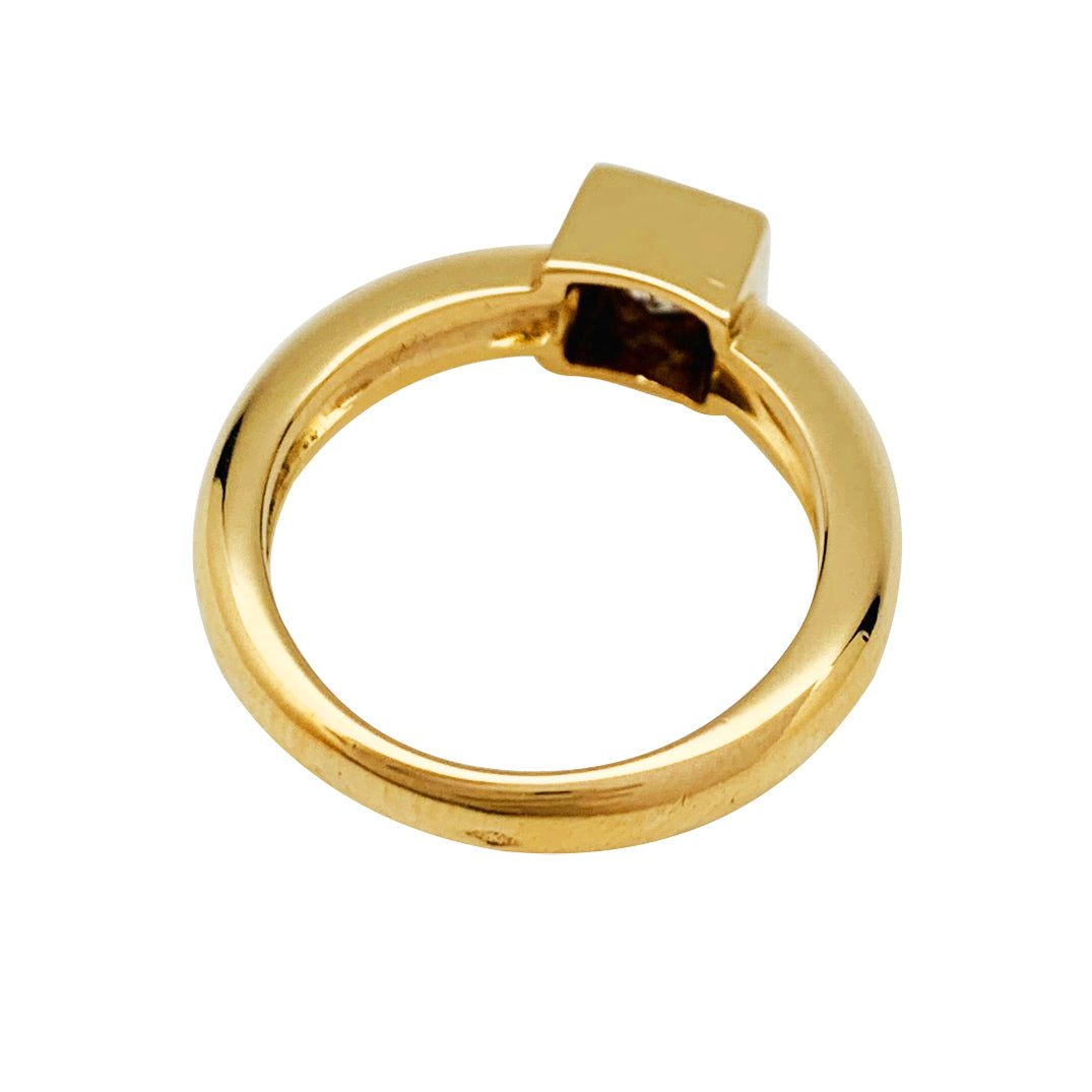 Fred Paris princess diamond solitaire, yellow gold.