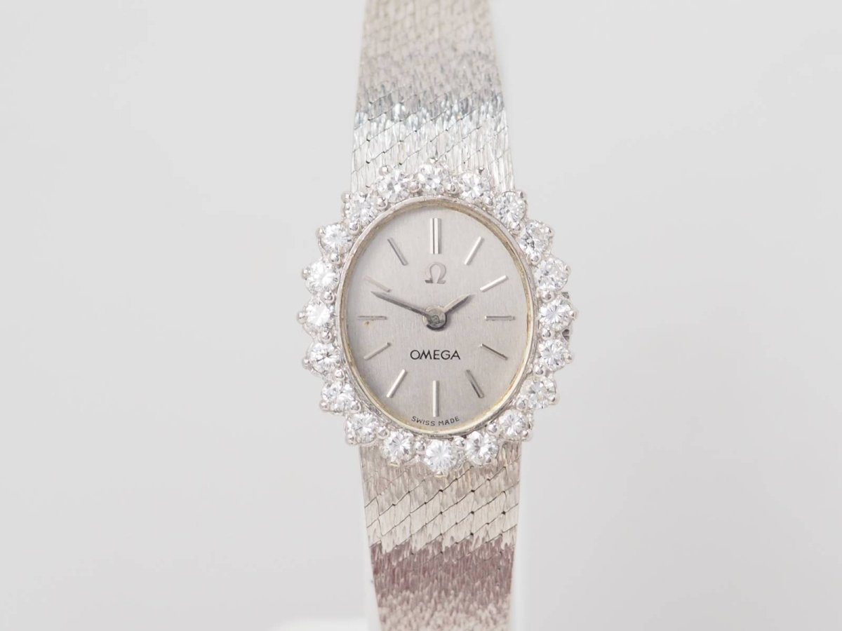 Montre Oméga Dame Vintage Or blanc Diamants - Maison Eloe