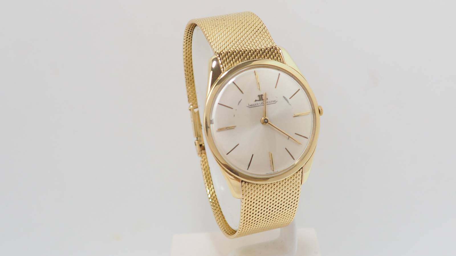 Montre Jaeger LeCoultre vintage en or sur or