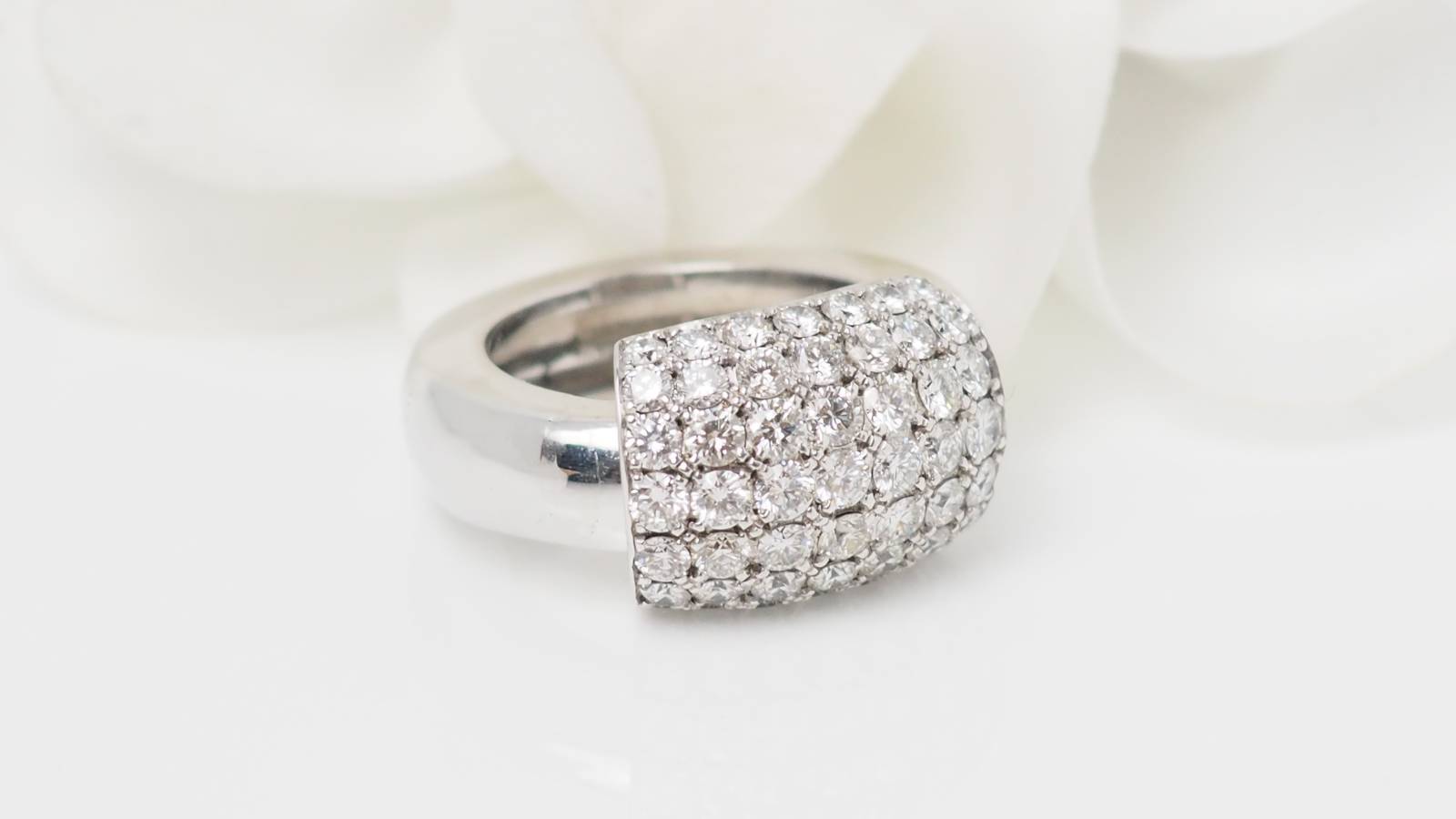 Piaget, Bague Diamants Or Blanc