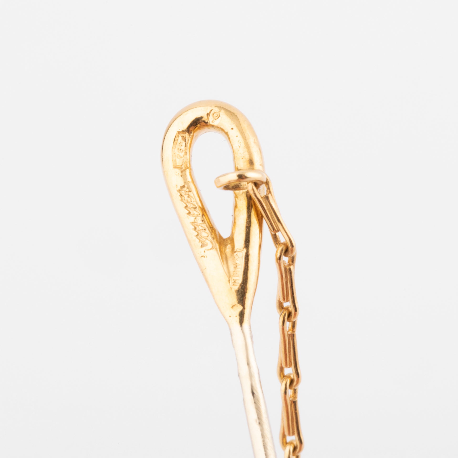 18K yellow gold tie pin from Maison Cartier
