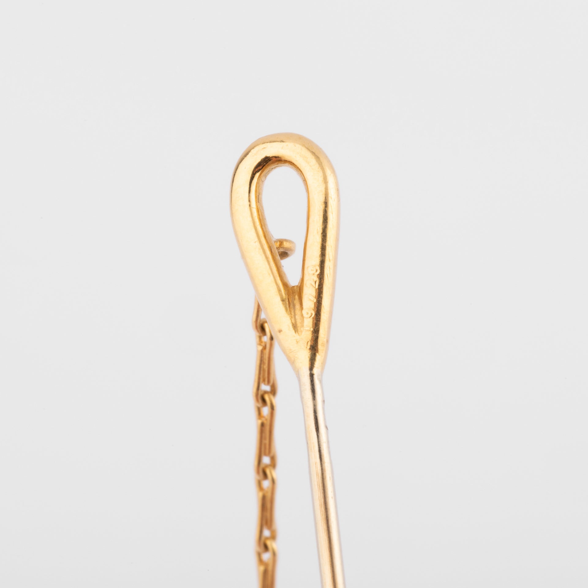 18K yellow gold tie pin from Maison Cartier