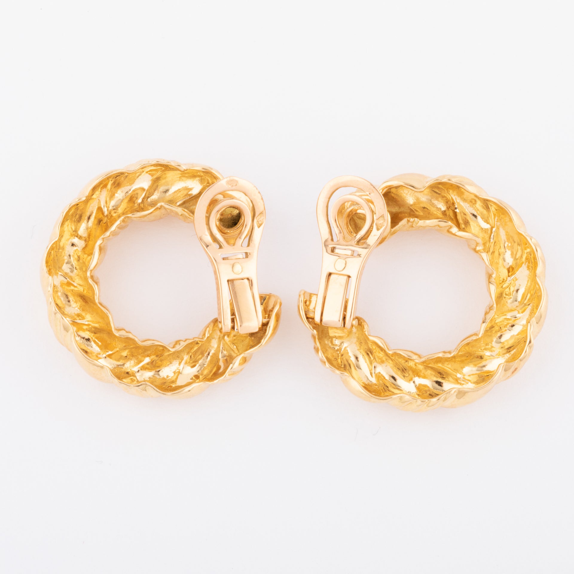Pair of earrings signed Van Cleef & Arpels and André Vassort hallmark.