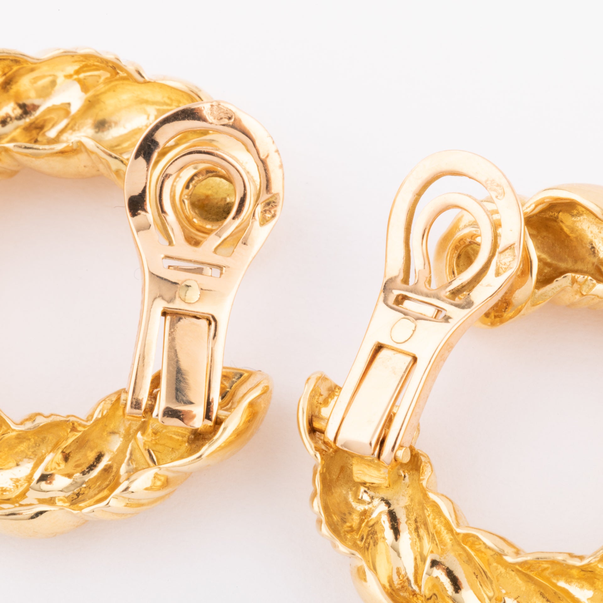 Pair of earrings signed Van Cleef & Arpels and André Vassort hallmark.