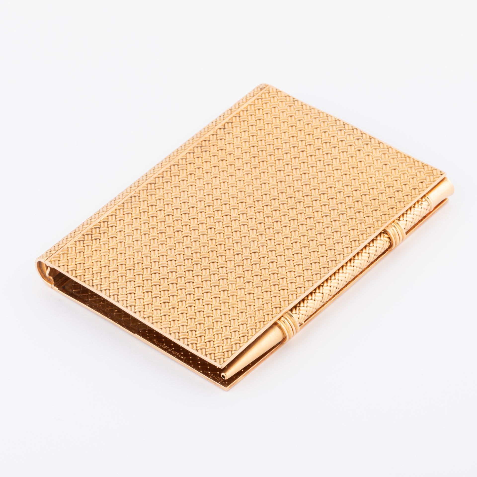 Carnet avec porte mine en or jaune signé Van Cleef & Arpels